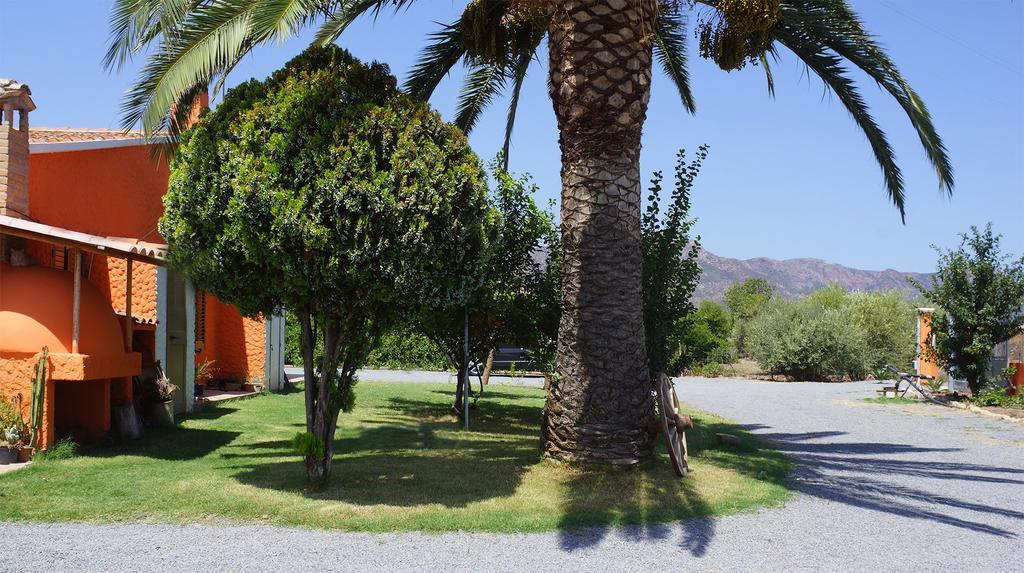 Agriturismo Santa Barbara Sarroch Exterior foto